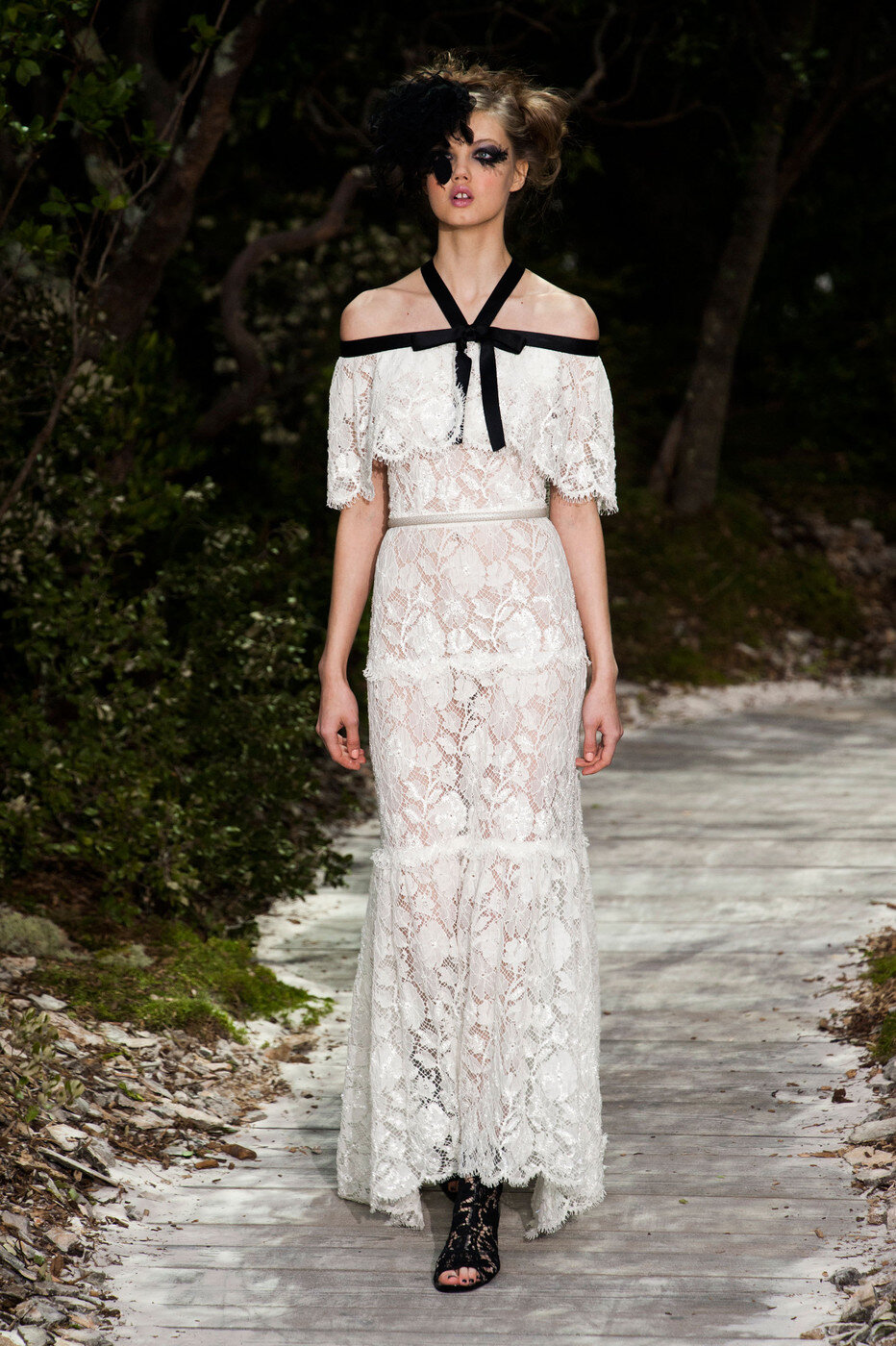 Chanel HC Halter-Neck Lace Gown — UFO No More