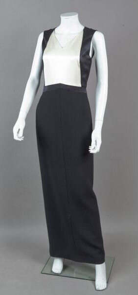 Chanel HC Short-Sleeve Embellished Dress — UFO No More