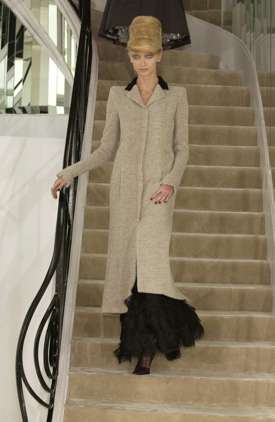Chanel HC Contrast Collar Wool Coat — UFO No More