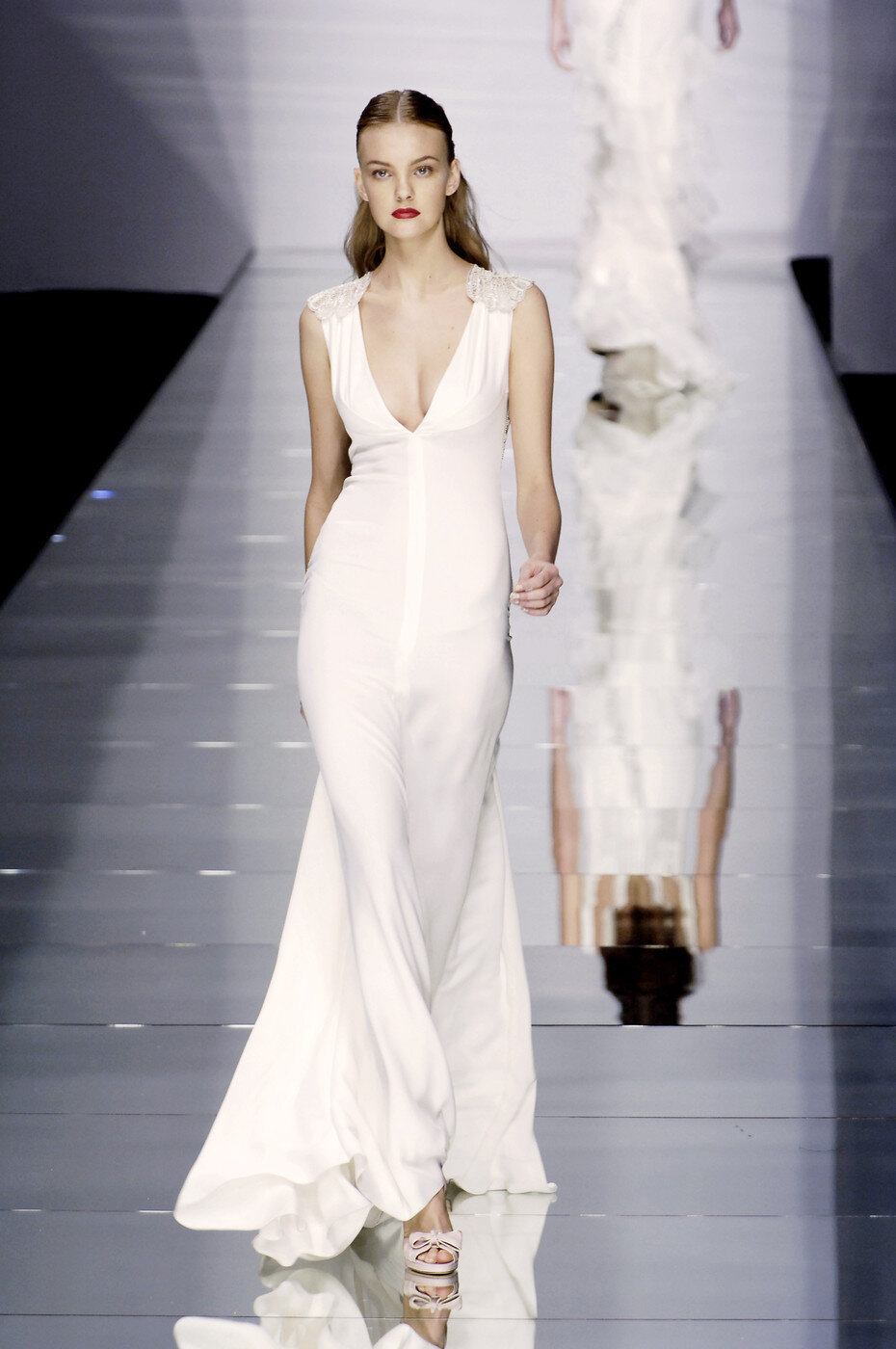 Runway Valentino White Lace Dress Valentino Fashion Fashion Show