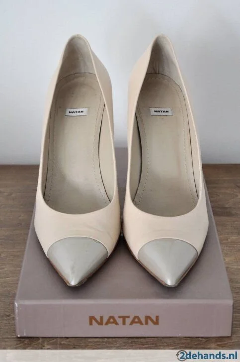 Natan Silver Cap Toe Leather Pumps in Nude