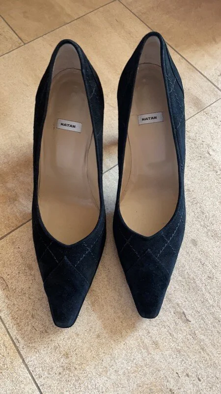 Natan Quilted Pattern Pointed Toe Pumps in Fuchsia Suede