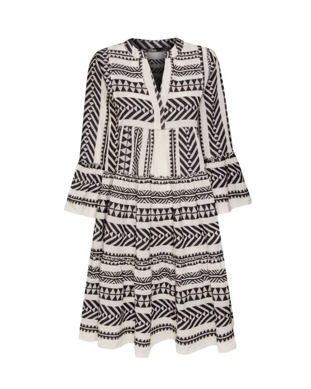 Devotion Ella Dress in White/Black