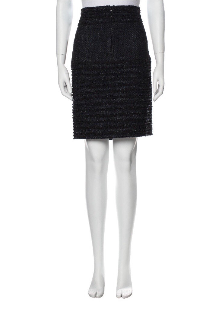 Chanel Wool Knee-Length Skirt with Raw-Edge Trim — UFO No More