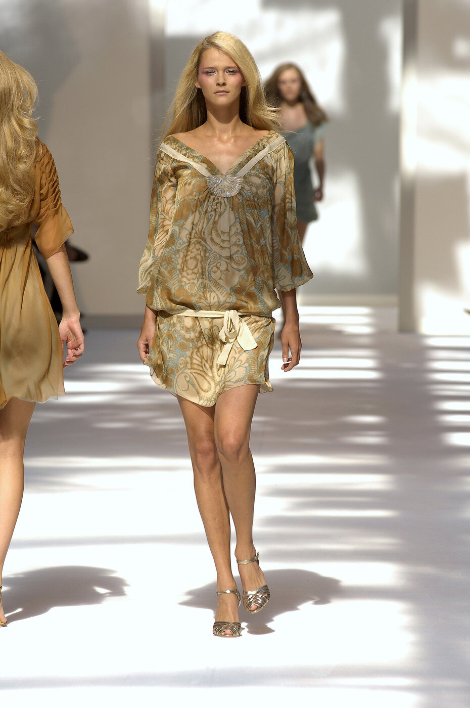 Perle alene punktum Alberta Ferretti Printed Silk Dress in Brown/Beige — UFO No More