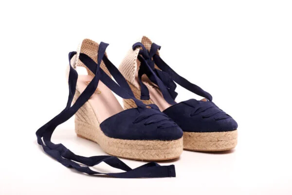 Calzados Picon Letizia Wedges in Navy