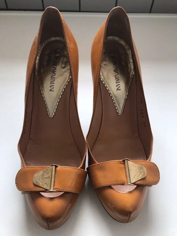 Emporio Armani Logo Buckle Mid Heel Pumps in Orange