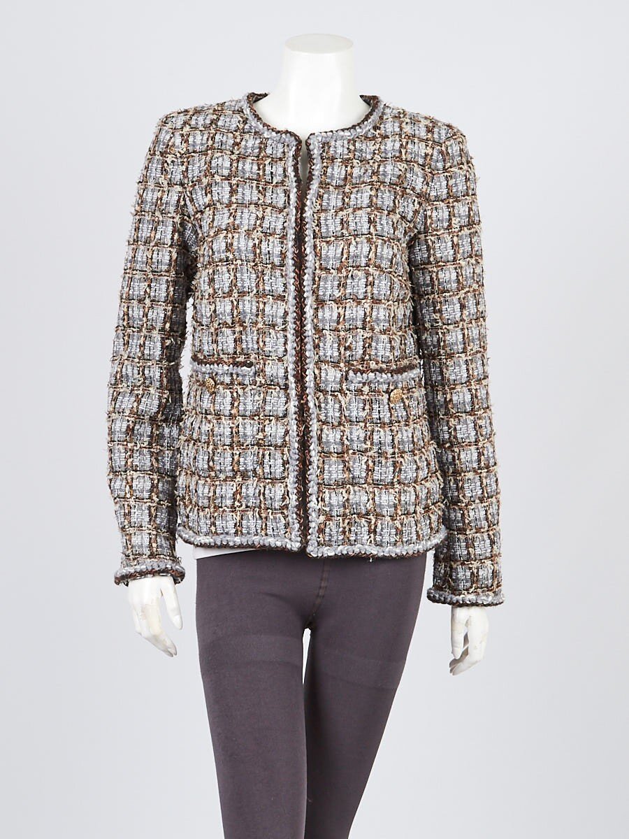 CHANEL beige and gold cotton TWEED GRIPOIX BUTTON Jacket 38 S at 1stDibs