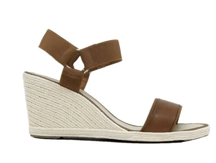 Ann Tuil Carla Sandals in Camel Leather