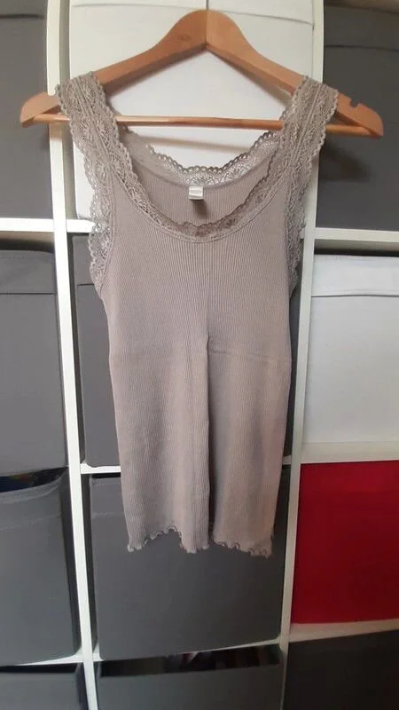 Banana Republic Lace Trim Ribbed Tank Top in White