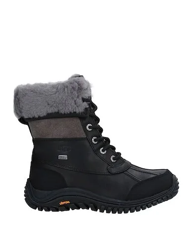 UGG Adirondack II Boots in Black