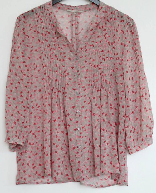 Gerard Darel Pleated Star Print Blouse in Pink — UFO No More