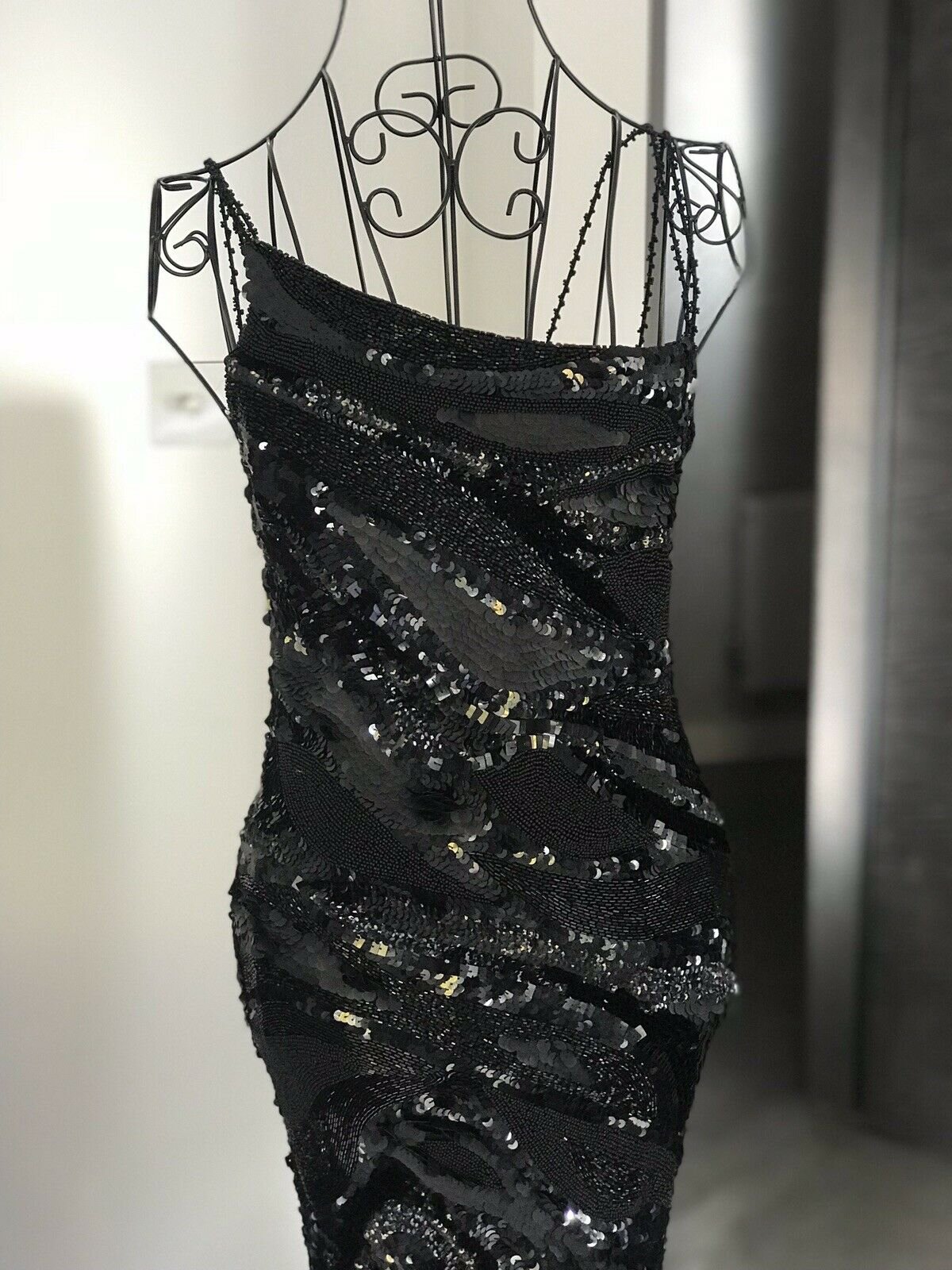 Jenny Packham Sleeveless Asymmetric Sequin Dress in Black — UFO No More