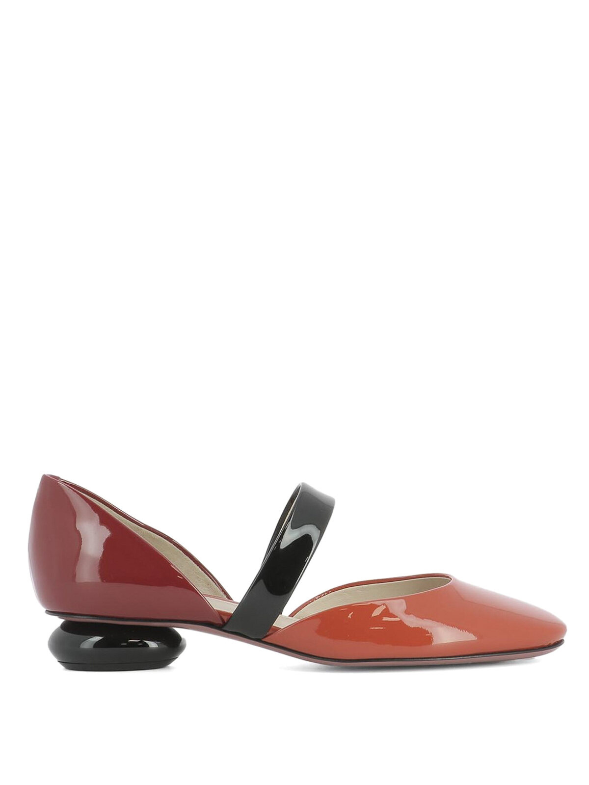 bottega-veneta-court-shoes-bette-patent-leather-low-pumps-00000095081f00s011.jpeg