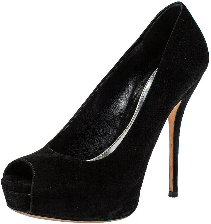 Gucci Sofia Pumps in Black Suede.jpg