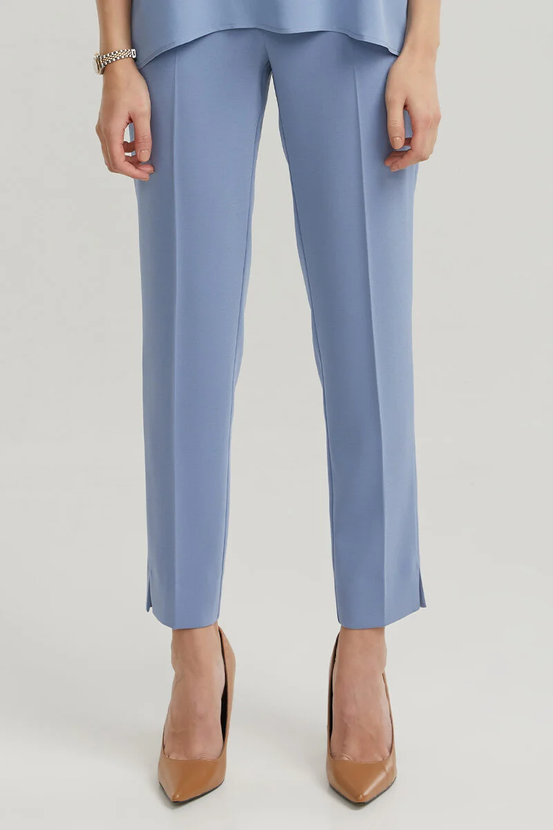 Andiata Area Trousers in Light Blue