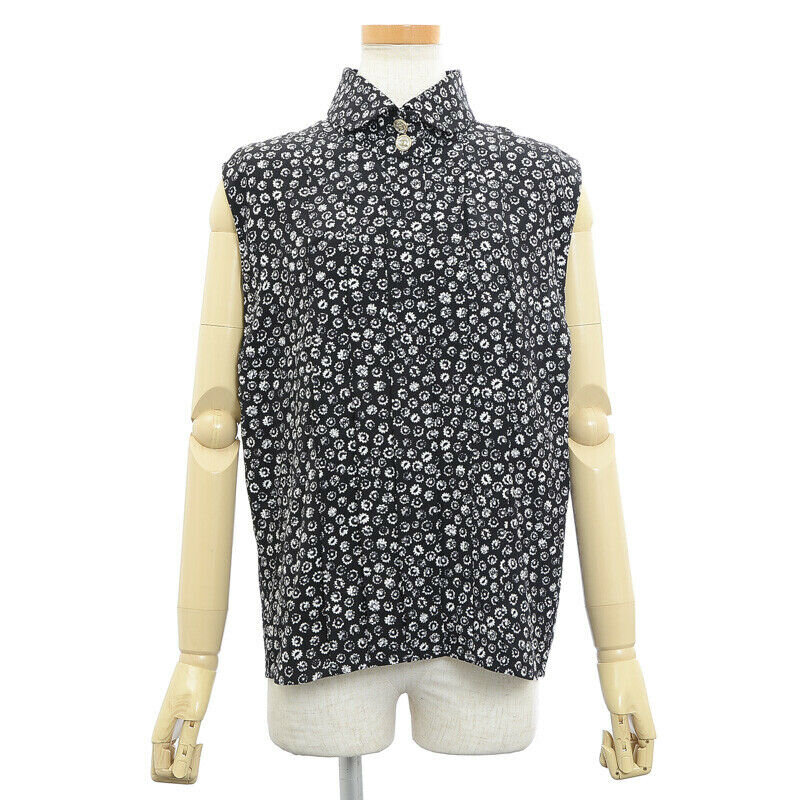 Chanel Coco Floral-Print Sleeveless Shirt in Black/White — UFO No More