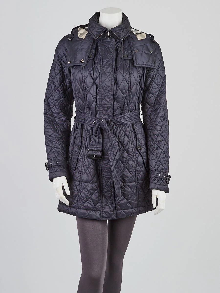 Burberry Quilted Finsbridge Coat in Navy