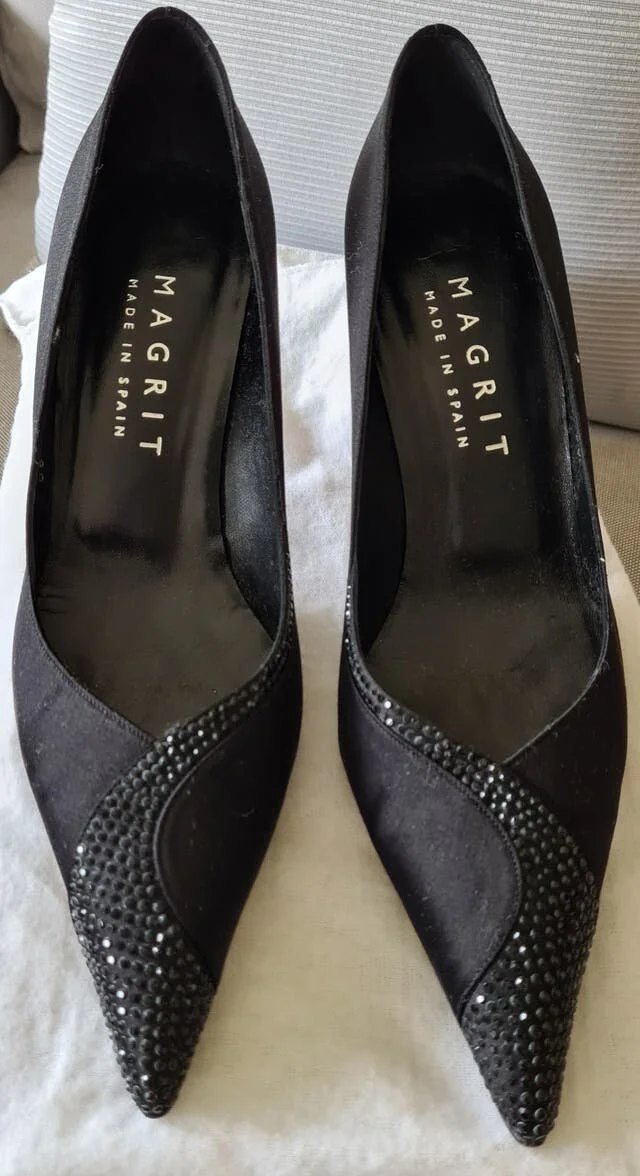 Magrit Swarovski Accented Pointed Pumps in Black Suede