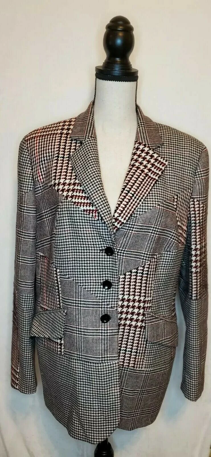Escada Houndstooth Plaid Notched Lapel Blazer