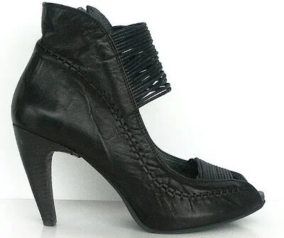 Maggie Wonka Strappy Leather Sandals in Black