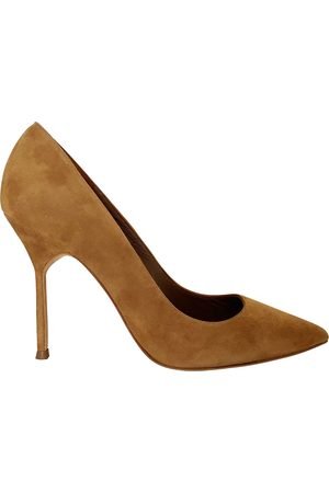 carolina-herrera-escarpins-daim-39.jpeg