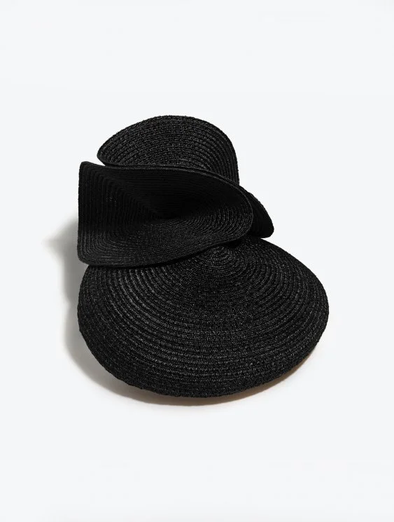 Mademoiselle Chapeaux Fleur Fascinator in Black