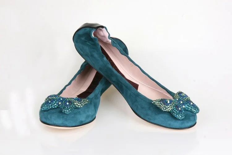 Magrit Butterfly Ballet Flats in Grey Suede