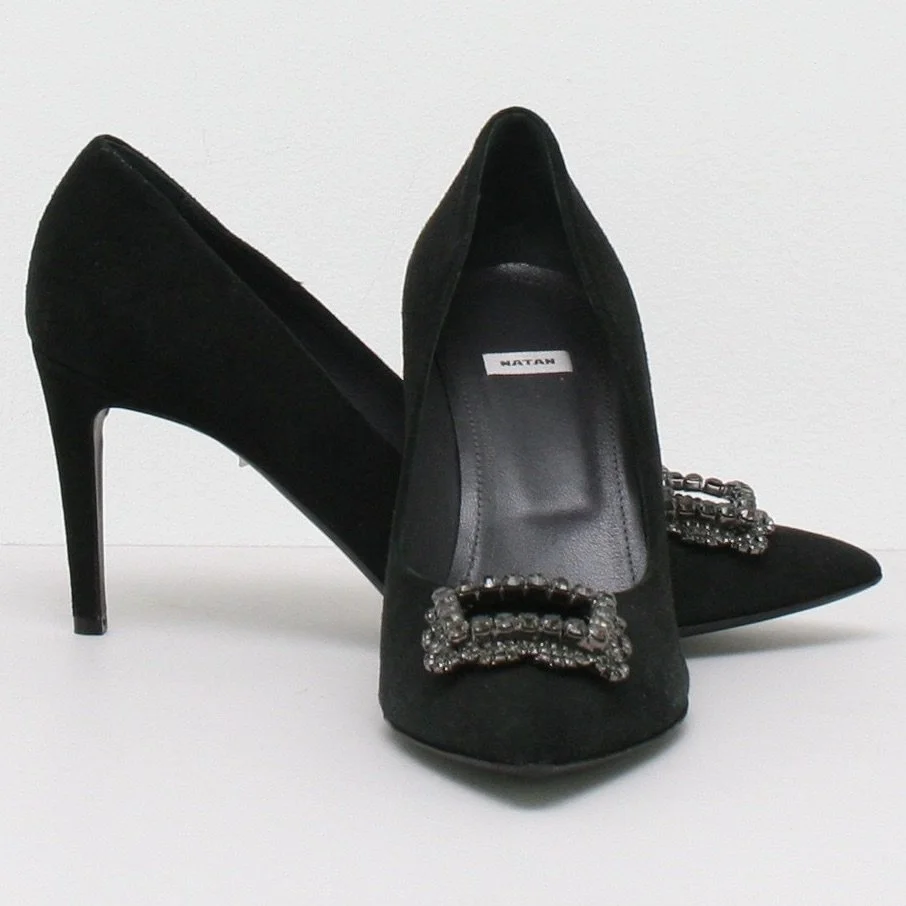 Natan Buckle Detail Pumps in Burgundy Suede