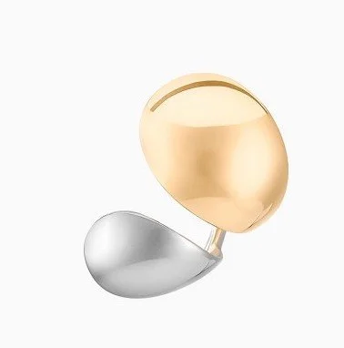 Charlotte Chesnais Petit Petal Earring