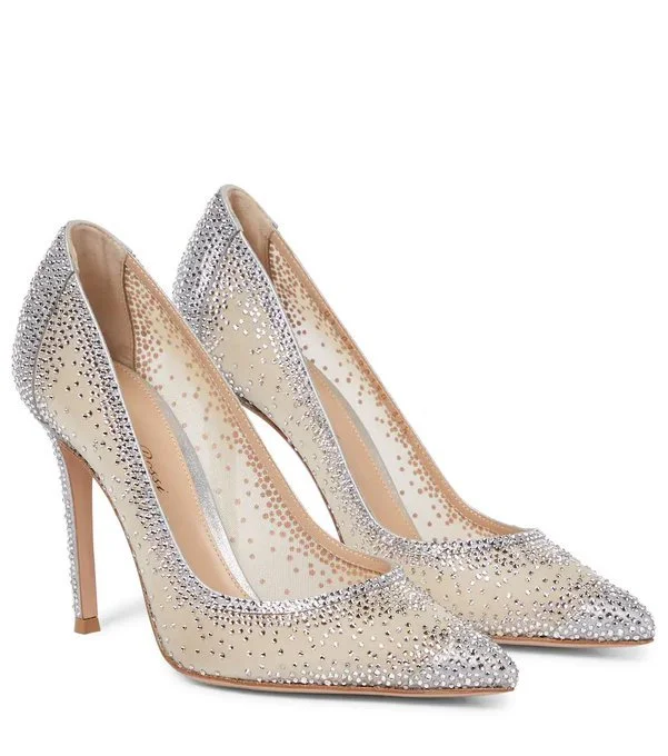 Gianvito Rossi Rania Crystal Embellished Pumps in Silver