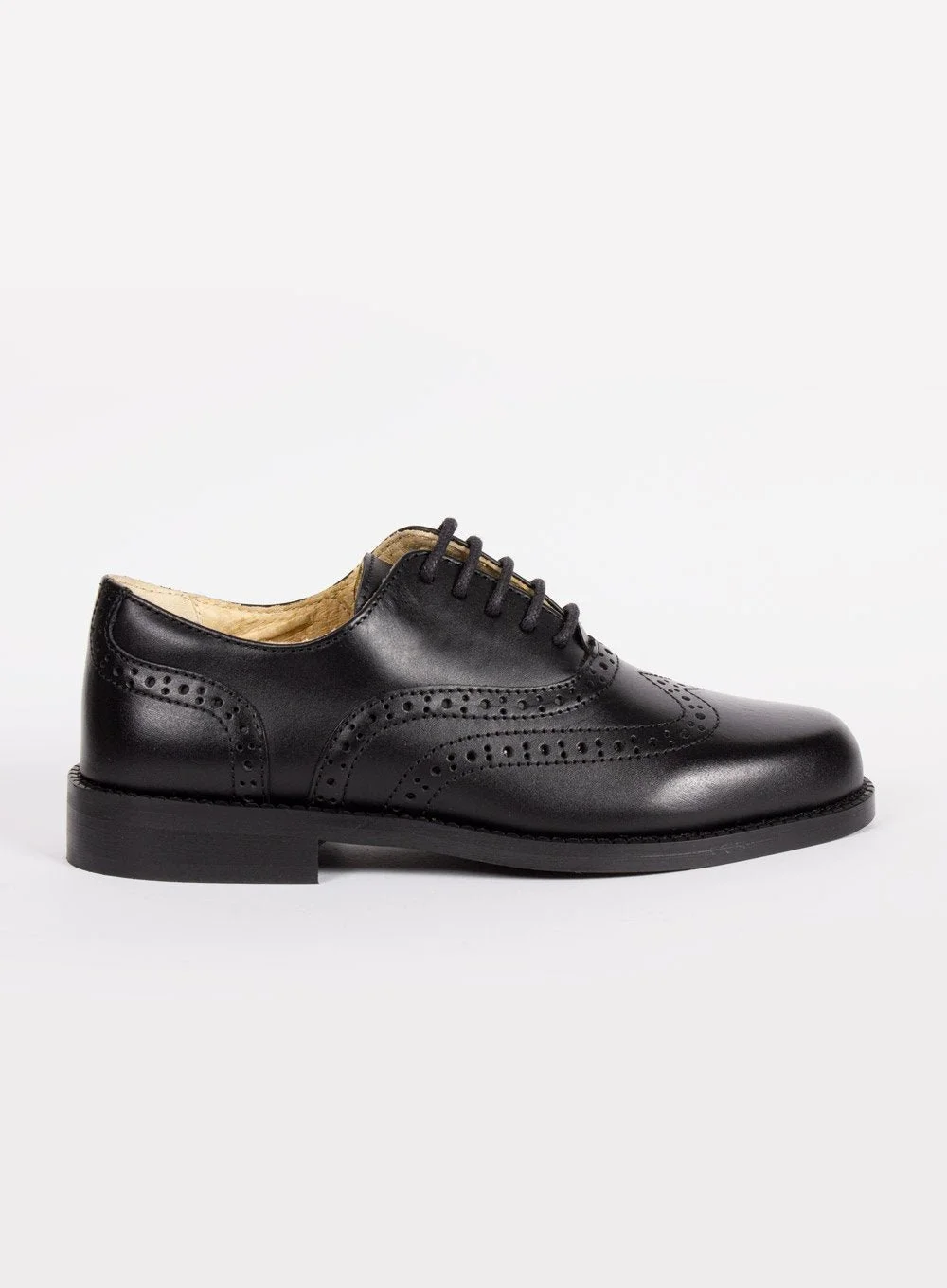 Hampton Classics Bailey School Shoes in Black