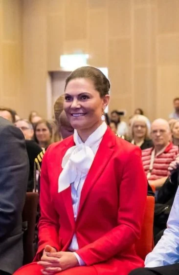 Crown Princess Victoria attends conference on spinal cord injuries