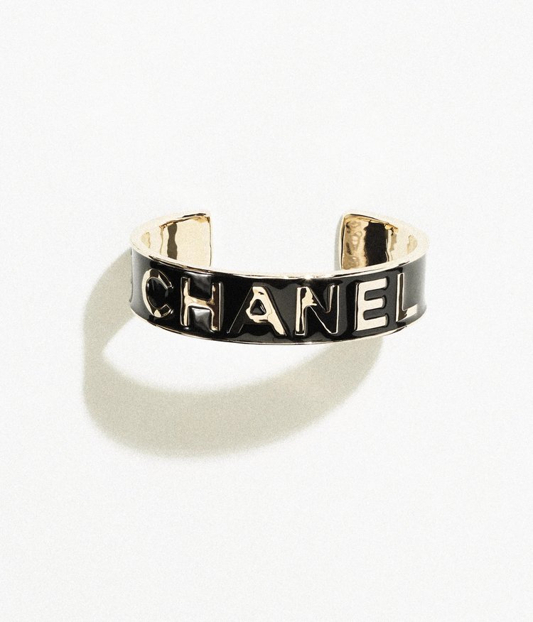 Chanel Chain Logo Cuff Bracelet in Metal, Lambskin & Strass Gold