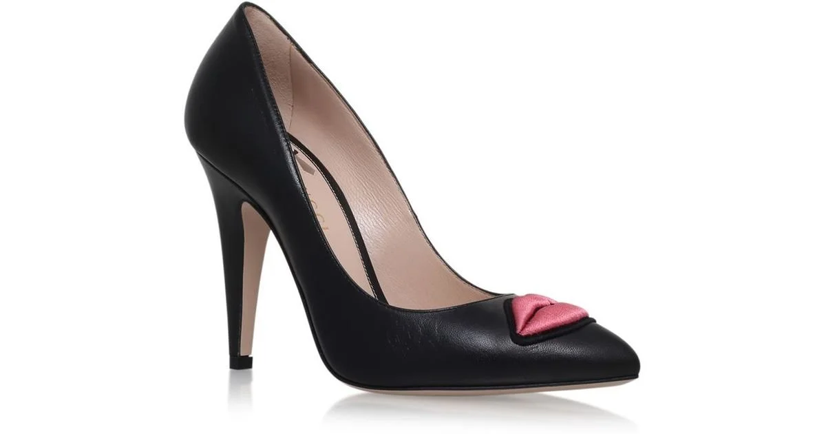 Gucci Molina Lip Pumps in Black Leather