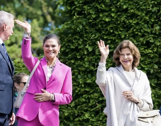 Queen Silvia and Crown Princess Victoria visit Helsingborg