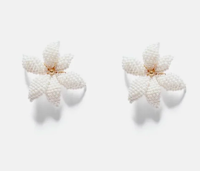 Carolina Herrera Jasmine Beads Medium Earrings in White