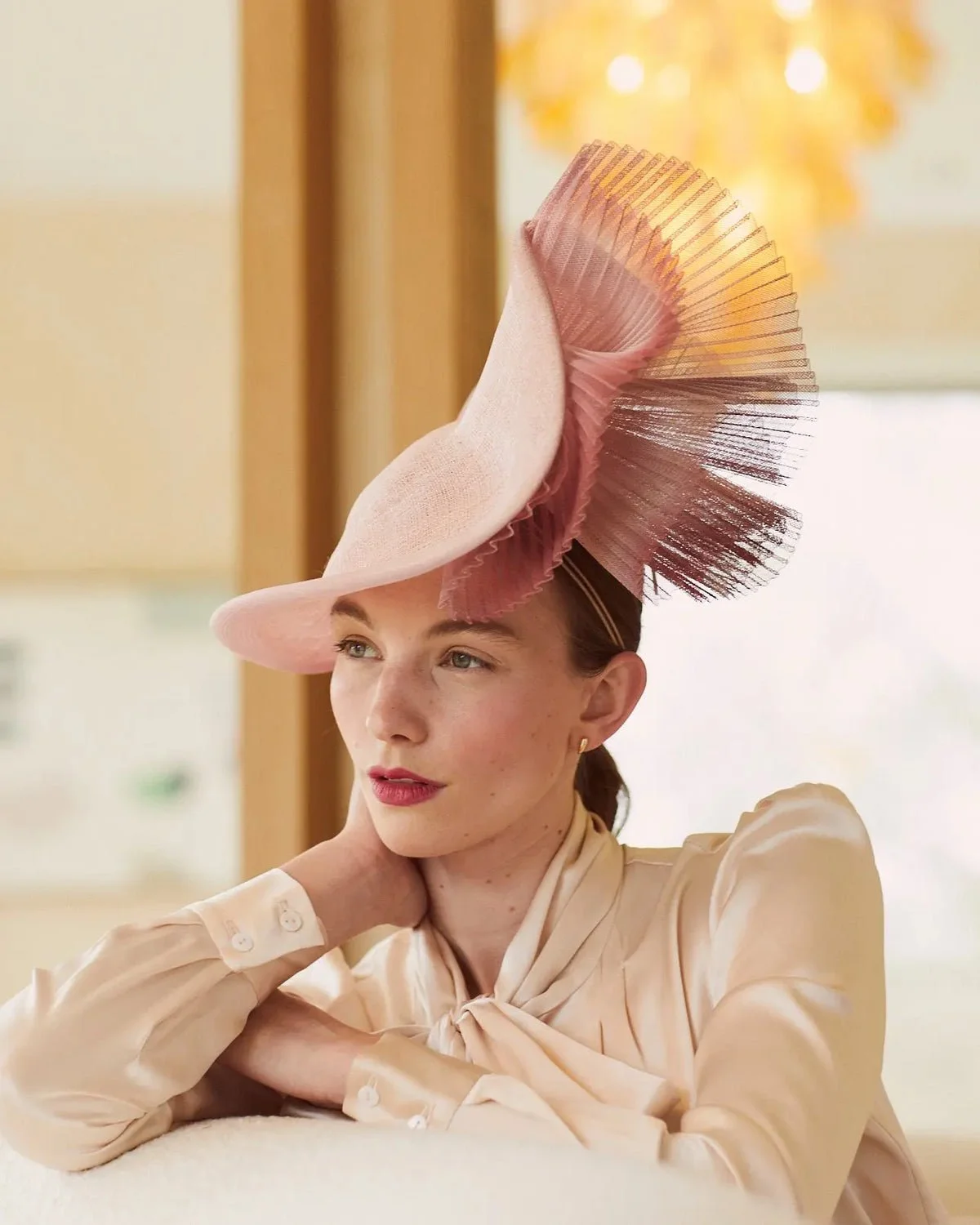 Jane Taylor Mena Hat in White/Pink