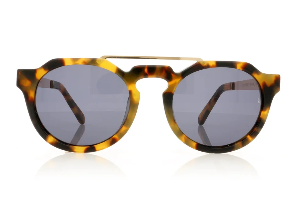 Sunday Somewhere Heeyeh Sunglasses in Tortoise — UFO No More display picture 1