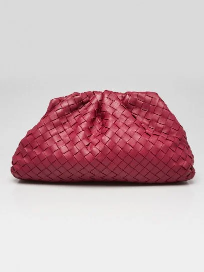 Bottega Veneta The Medium Pouch in Bordeaux Intrecciato Leather