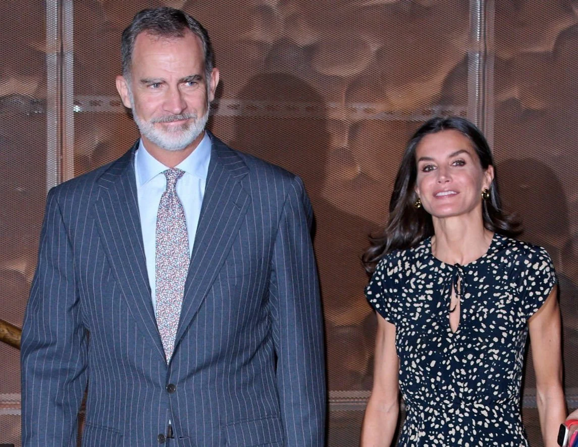 King Felipe and Queen Letizia present La Caixa Foundation's scholarships