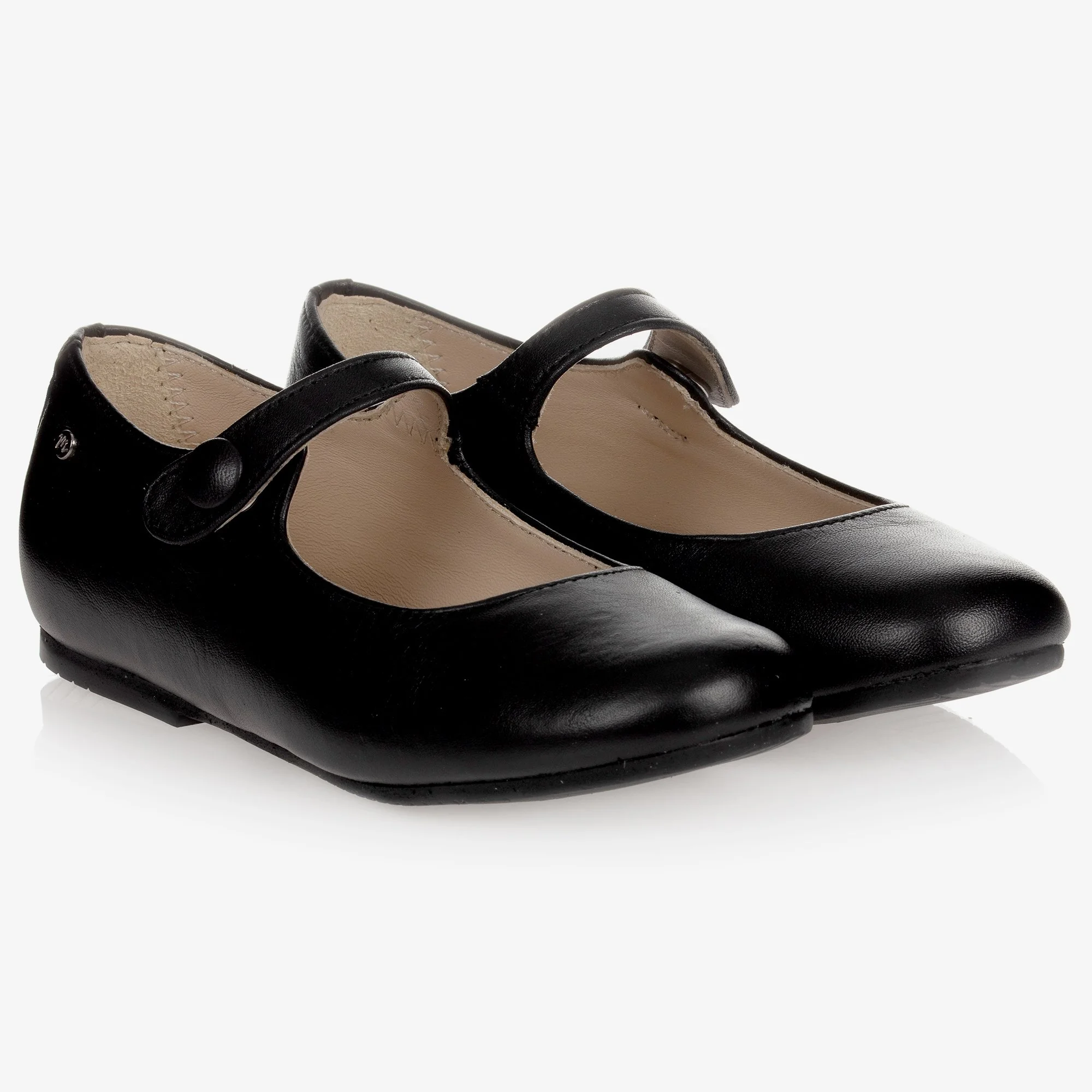 manuela-de-juan-girls-black-leather-pumps-215497-3ce2247b259f1158ead866467bf86bd3f49b4027.jpeg