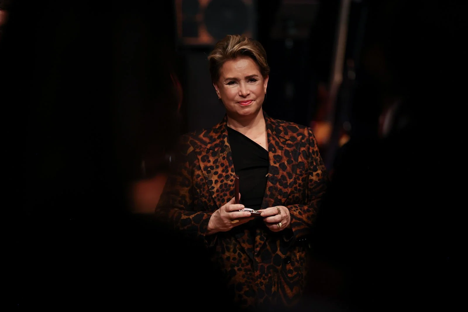 Grand Duchess Maria Teresa presents medals to blood donors