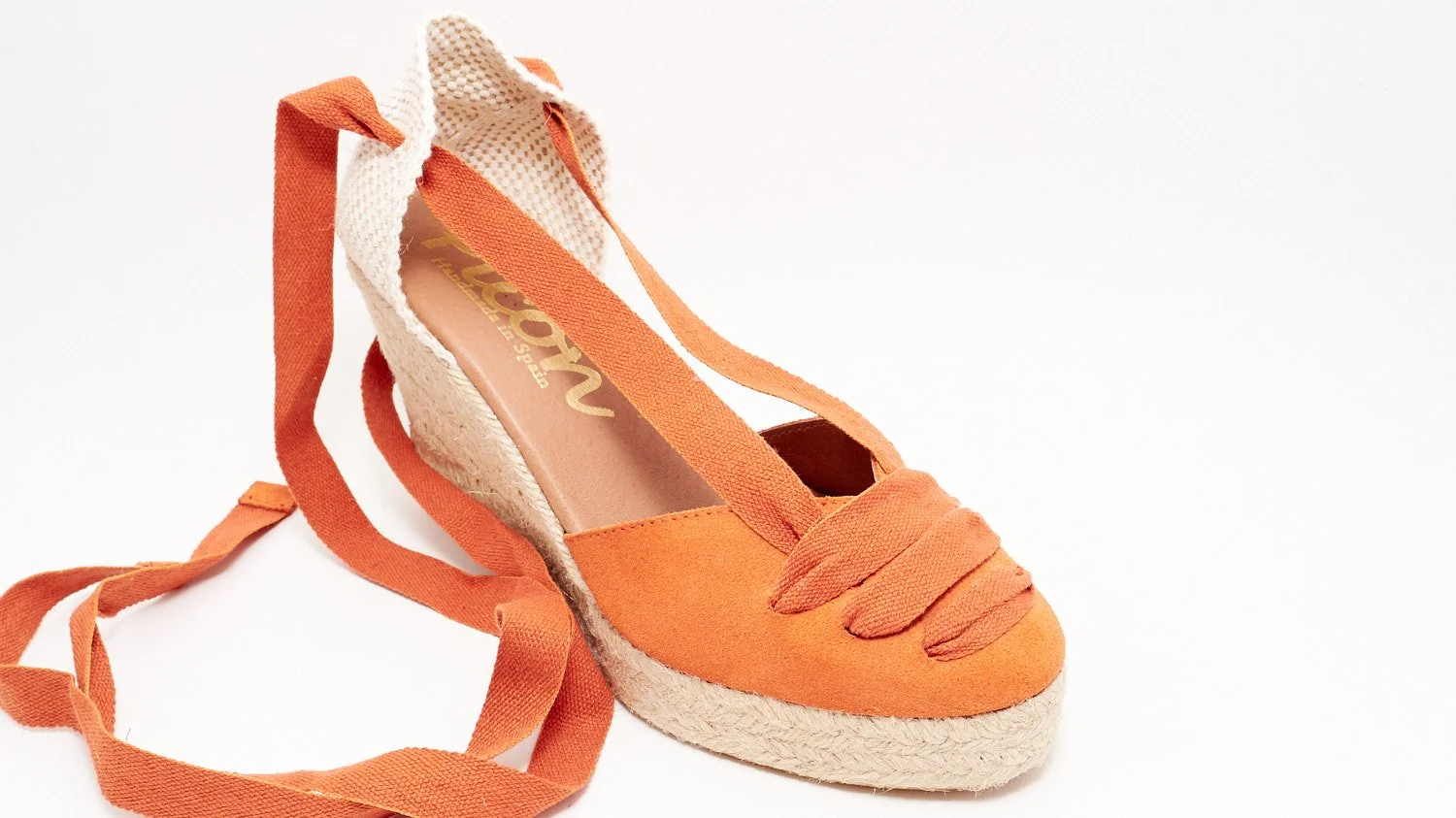 Calzados Picon Letizia Wedges in Orange