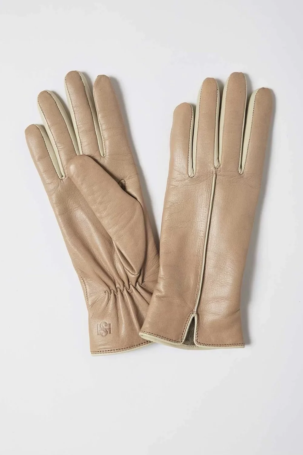 Handsome Stockholm Statement Gloves in Beige