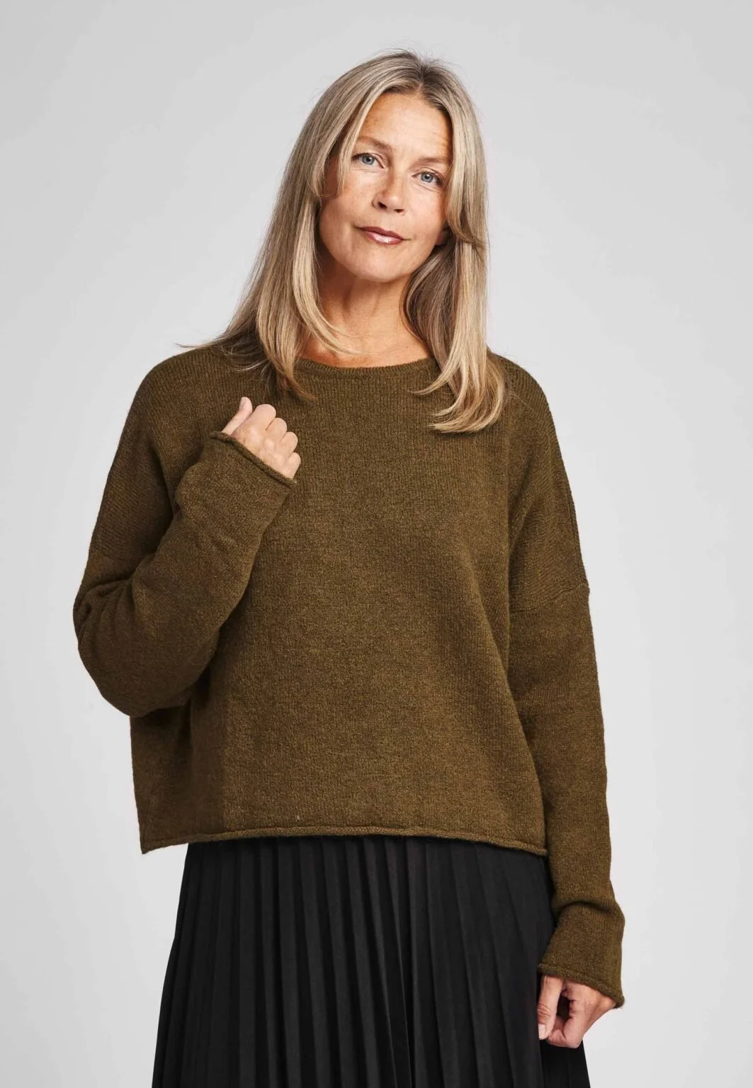 Ajlajk Round Neck Knit Sweater