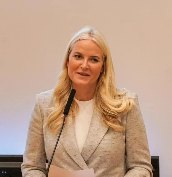 Crown Princess Mette-Marit presents Norwegian Scout Association's Awards