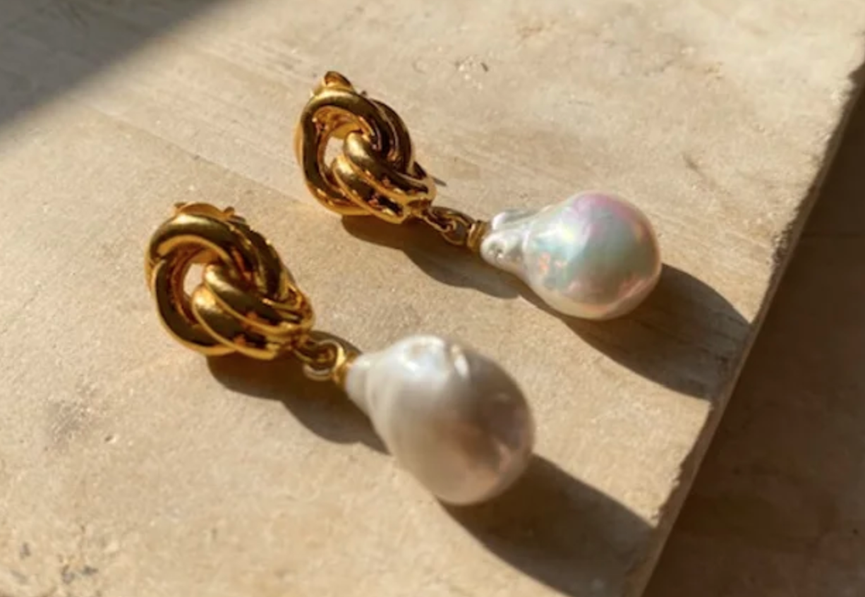 Shyla London Chunky Knot Baroque Pearl Earrings
