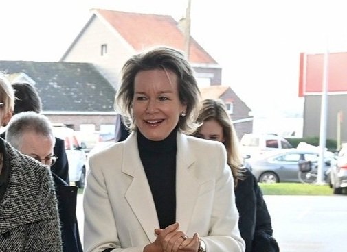 Queen Mathilde visits ZEB Store for "After You" campaign