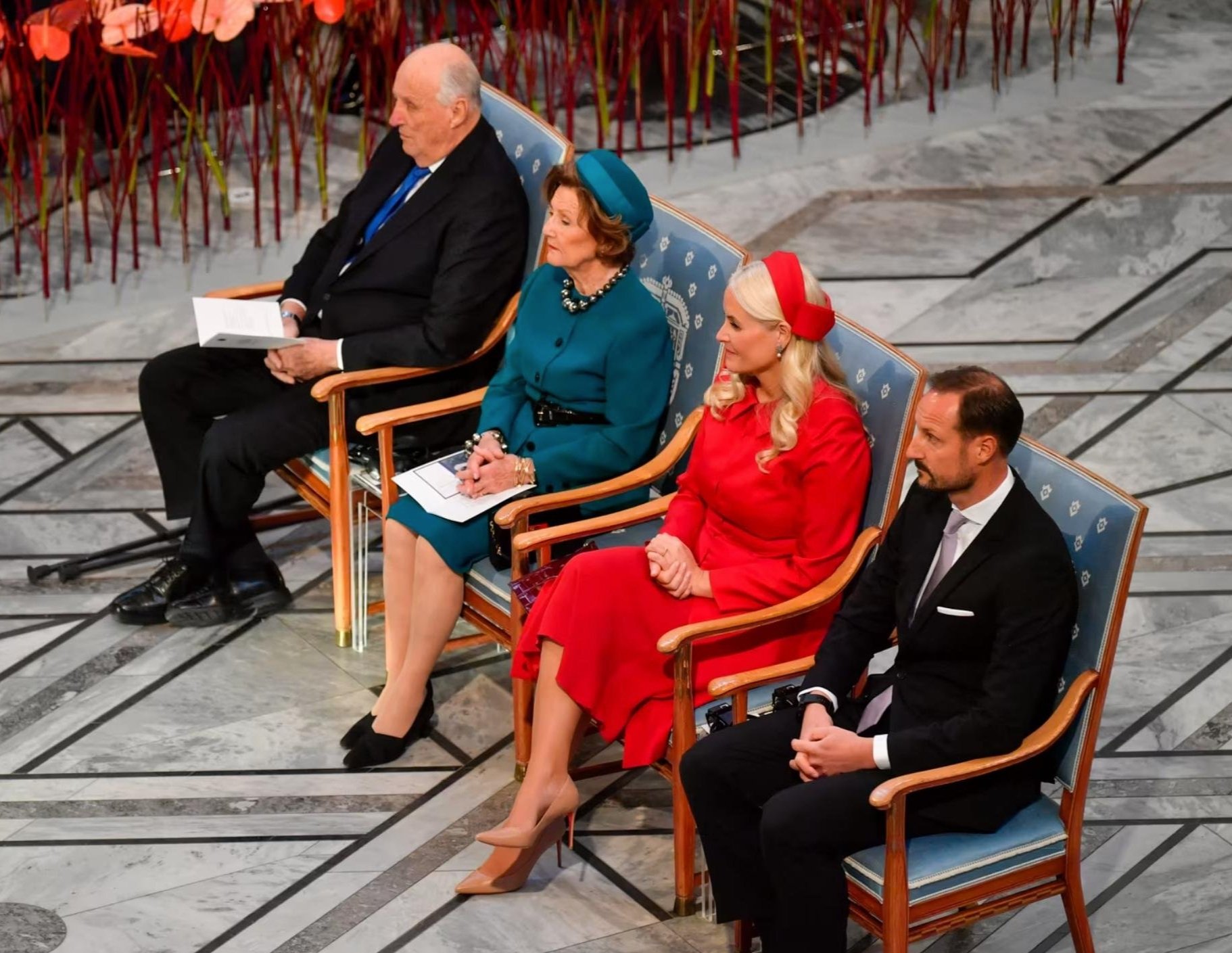 accessoires Bestudeer Nauwkeurigheid Norwegian Royal Family attends 2022 Nobel Peace Prize Ceremony — UFO No More